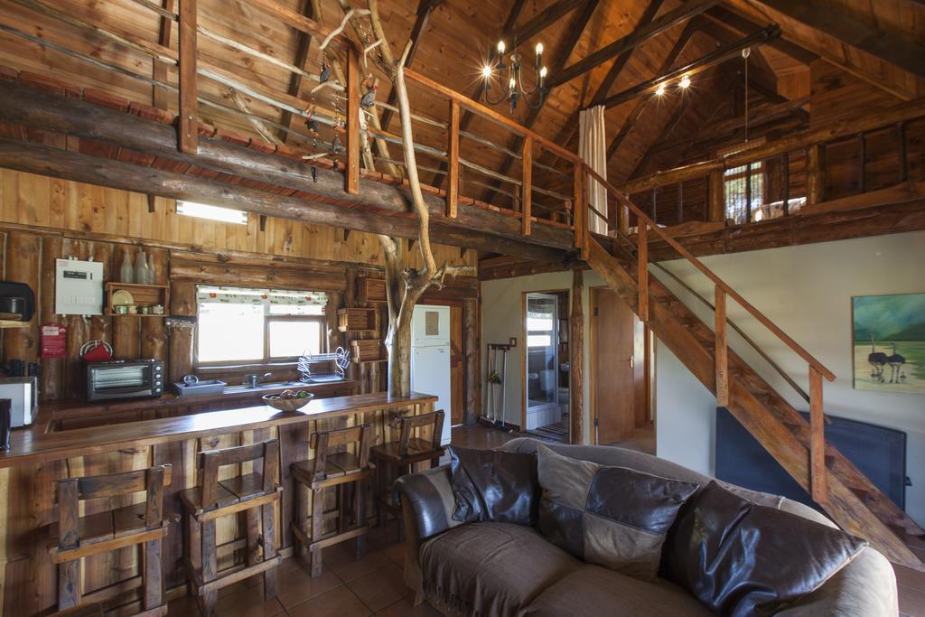 A Log Home At Buffalo Creek Buffeljagsrivier Exteriör bild