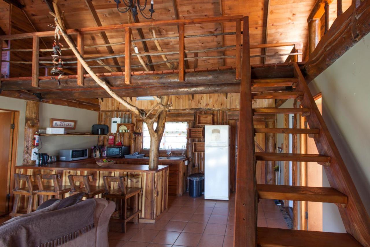 A Log Home At Buffalo Creek Buffeljagsrivier Exteriör bild